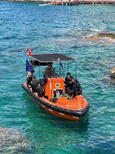 Dive_Boat